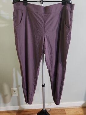 Eddie Bauer Womens Ankle Length Pants. Size XL.